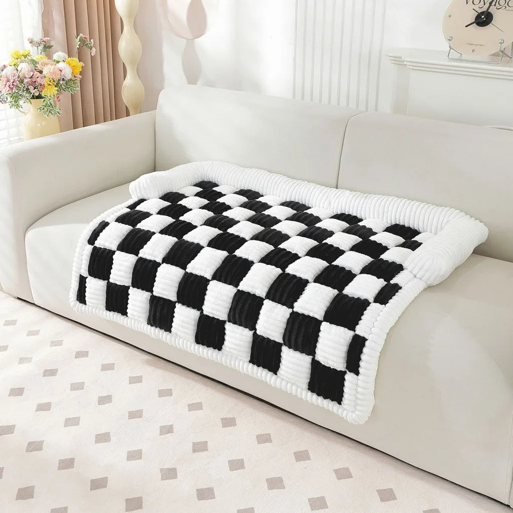 Dog Couch Cover Winter Plush Warm Checkered Washable Pet Mat Comfortable Soft Cats Puppy Bedding Pad Sleeping Supplies