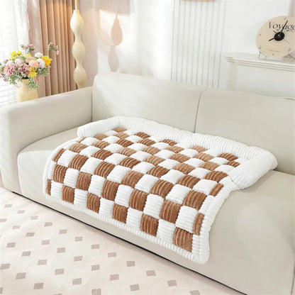 Dog Couch Cover Winter Plush Warm Checkered Washable Pet Mat Comfortable Soft Cats Puppy Bedding Pad Sleeping Supplies